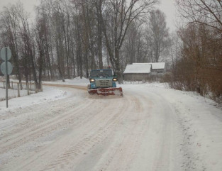 в Руднянском районе продолжается борьба со снежной стихией - фото - 7