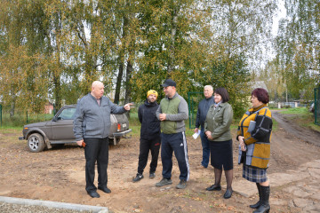 в Рудне на городском стадионе продолжается строительство хоккейной и волейбольной площадок - фото - 3