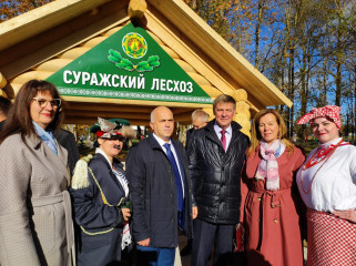 делегация Руднянского округа приняла участие в Витебском районном фестивале-ярмарке тружеников села «Дожинки-2025» - фото - 13