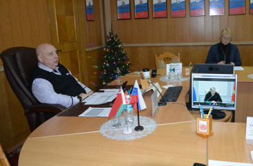 на территории нашего округа мобилизованы все доступные ресурсы, чтобы как можно быстрее очистить основные территории и обеспечить комфорт передвижения для жителей - фото - 5