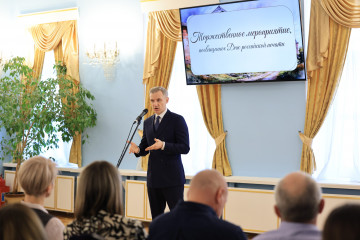 в Смоленске отметили День российской печати и впервые вручили награды имени легендарного журналиста Вадима Синявского - фото - 4