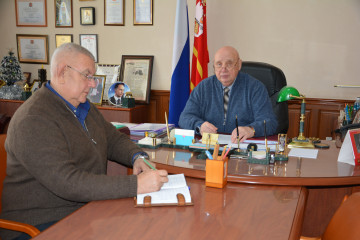 рабочая встреча Главы округа с депутатом Смоленской областной думы Евгением Ивановичем Максименко - фото - 1