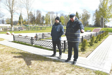 в Рудне продолжается реконструкция мемориального комплекса «Скорбящая мать» - фото - 3