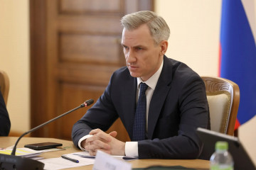 глава Руднянского муниципального округа Юрий Иванович Ивашкин принял участие в видеоконференции, которую провёл губернатор региона Василий Николаевич Анохин - фото - 2